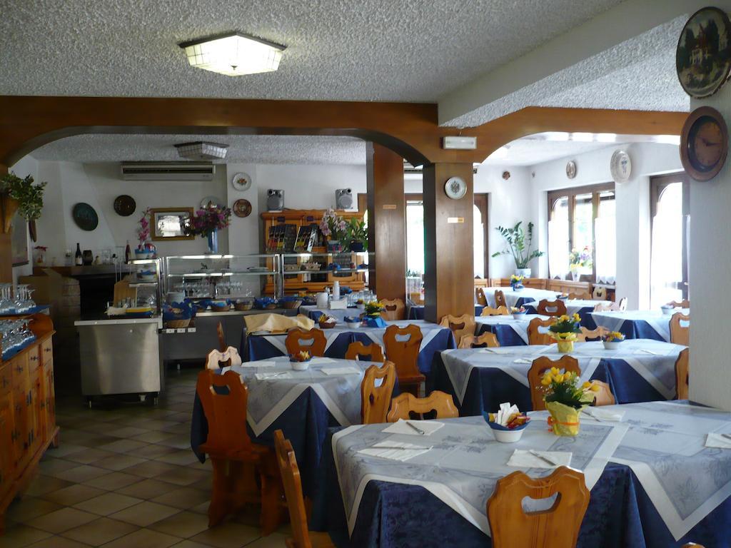 Albergo Mirella Belluno Exterior foto